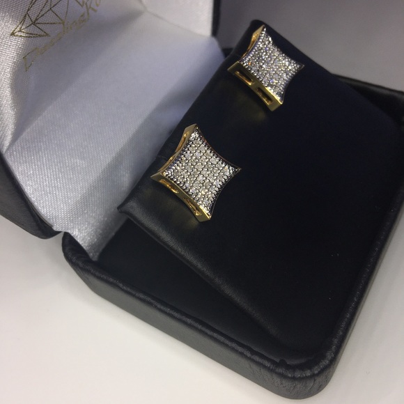 14K Yellow Gold 1/3 Carat White Diamond Kite Shape Stud Earrings - Picture 3 of 9